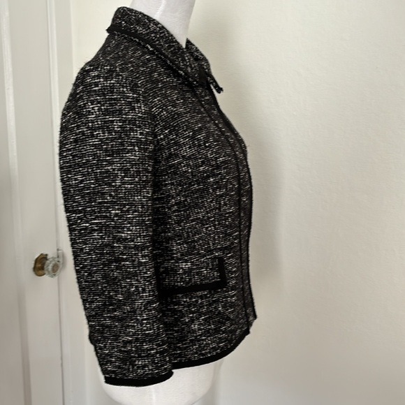 Ann Taylor Tweed Blazer size 4 - Picture 4 of 8